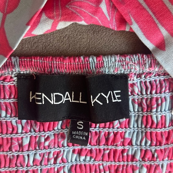 Kendall + Kylie halter top - Picture 2 of 2